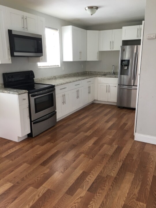 46 NW 1st St in Miami, FL - Building Photo