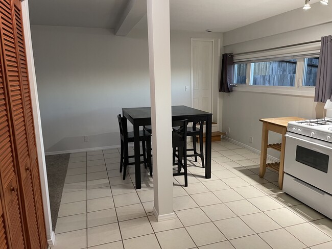 91 Fairlawn Dr, Unit 1 in Berkeley, CA - Building Photo - Building Photo