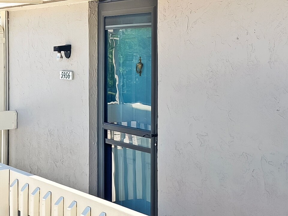 5956 7th Ave W in Bradenton, FL - Building Photo