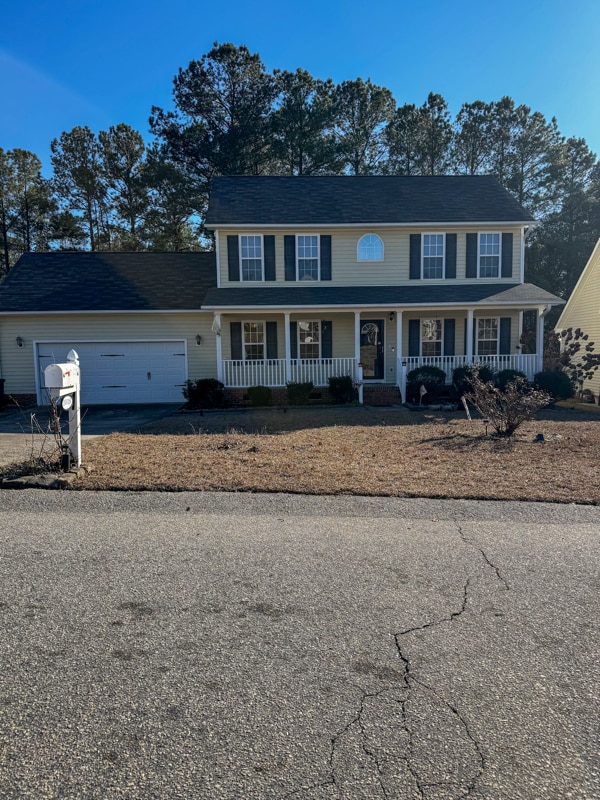 1018 Bramblegate Rd in Hope Mills, NC - Building Photo - Building Photo