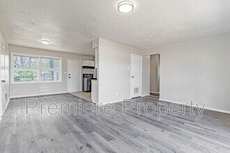 11123 Blue Ridge Blvd in Kansas City, MO - Building Photo - Building Photo