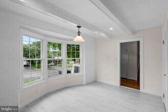 8815 Tuckerman Ln in Potomac, MD - Building Photo - Building Photo