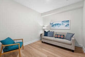 5545 Park Ave in Fairfield, CT - Foto de edificio - Building Photo