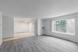Images Springcreek Apartments in Milwaukie, OR - Building Photo - Interior Photo