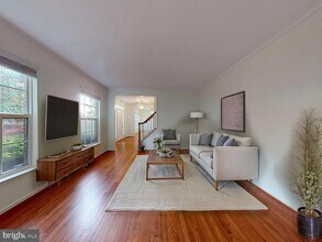 1379 Dominion Ridge Ln in Herndon, VA - Building Photo - Building Photo