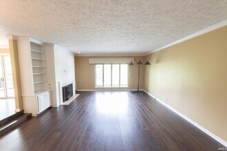 604 W Soutar Dr in Bloomington, IN - Building Photo - Building Photo