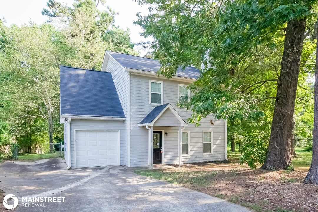 610 Lowell Dr SW in Marietta, GA - Building Photo