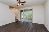 12718 Rustic Cedar Pl in Gibsonton, FL - Building Photo - Building Photo