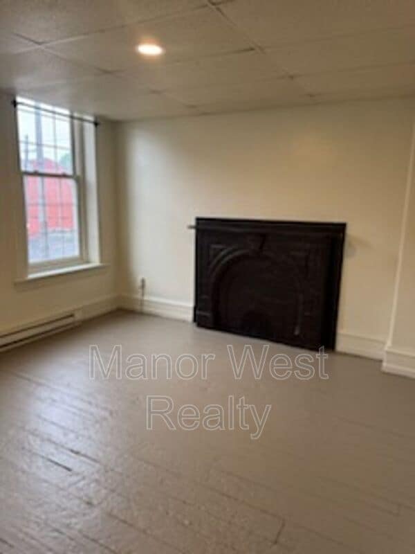 property at 207 W Market St