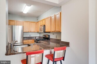 7111 Woodmont Ave in Chevy Chase, MD - Building Photo - Building Photo