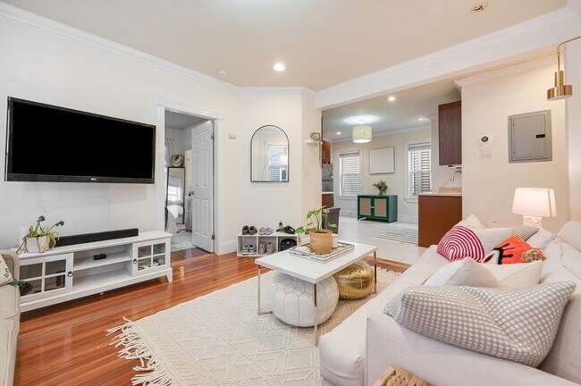 property at 12 Taft St