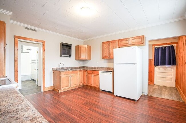 property at 1012-12 River St