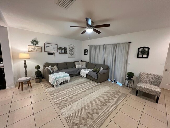 522 Grace Ct in Davenport, FL - Building Photo - Building Photo