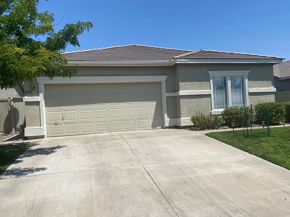 1871 San Ramon Dr in Reno, NV - Building Photo
