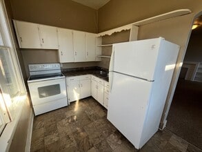 325 2nd St NW in Watertown, SD - Building Photo - Building Photo