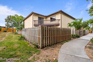 3263 Sand Ct in Melbourne Beach, FL - Building Photo