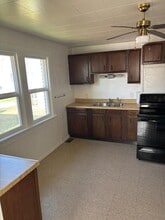 411 Opal St in Kemmerer, WY - Building Photo - Building Photo