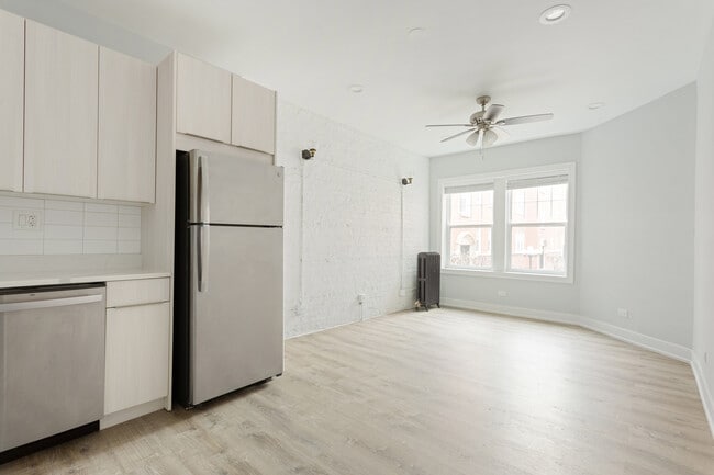 6114 N Winthrop Ave in Chicago, IL - Building Photo - Building Photo