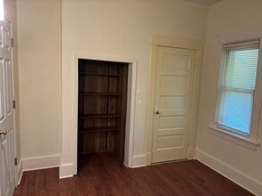 1209 New Hampshire St in Lincoln, NE - Building Photo - Building Photo