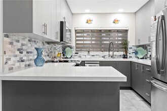 3464 NW 99th Way in Coral Springs, FL - Building Photo - Building Photo