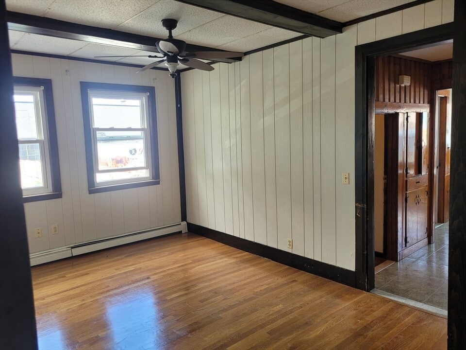 28 Courtland St in Everett, MA - Building Photo