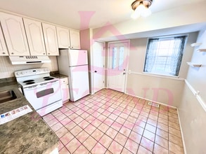 1061 Willow Brook Dr in St. Louis, MO - Building Photo - Building Photo