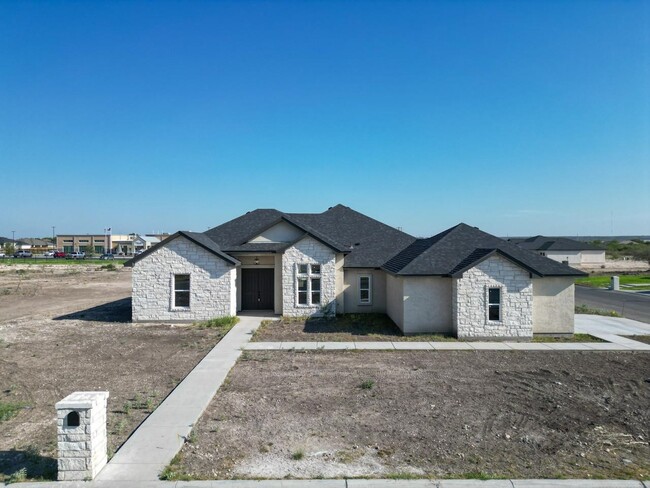 206 Persimmon Dr in Del Rio, TX - Foto de edificio - Building Photo