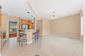 2411 Clippers Square in Houston, TX - Building Photo - Building Photo