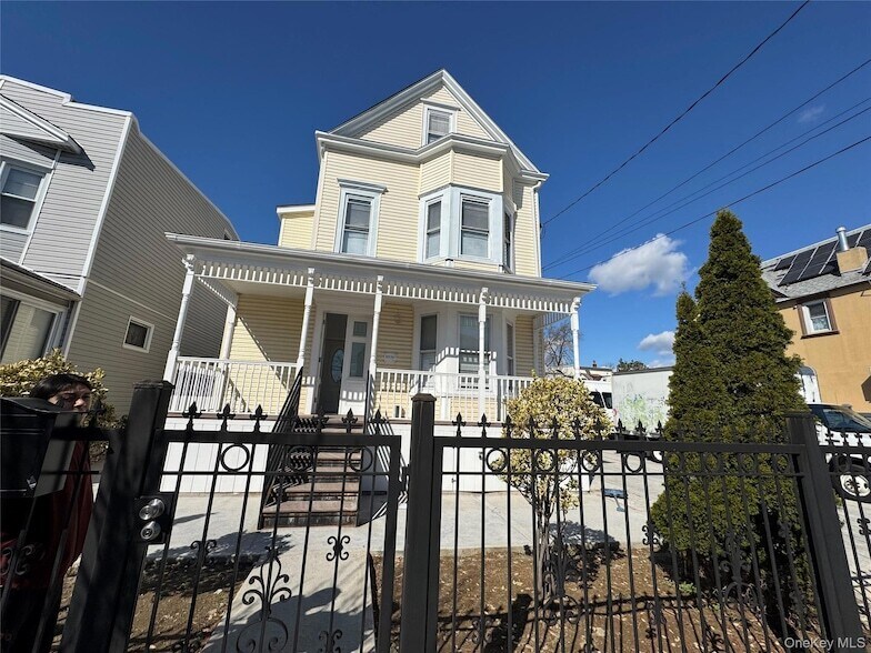 88-36 77th St in Queens, NY - Building Photo