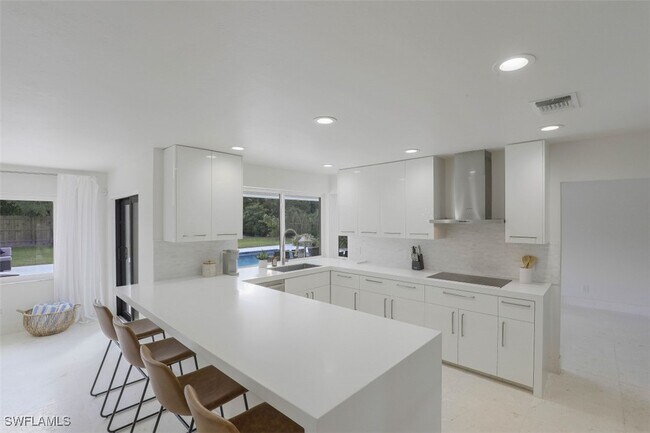 property at 796 Ketch Dr