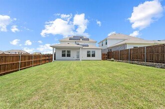 2275 Clf Spgs Dr in Heartland, TX - Building Photo - Building Photo