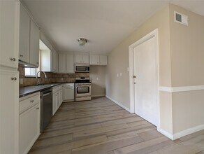 515 Broad Ripple Dr in Huffman, TX - Building Photo - Building Photo