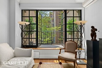320 E 55th St in New York, NY - Building Photo - Building Photo