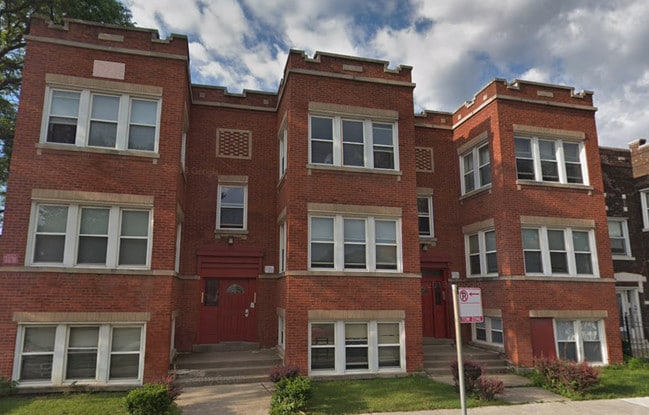 5301 W Jackson Blvd, Unit 2