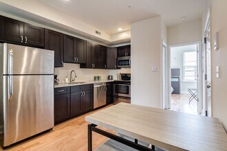 2551 Grays Ferry Ave in Philadelphia, PA - Building Photo - Building Photo