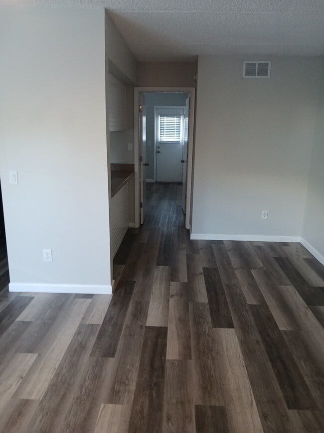 4932 W Gandy Blvd, Unit 4932 in Tampa, FL - Building Photo - Building Photo