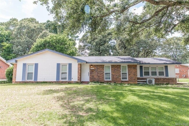 property at 826 Greg Dr