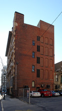 122-124 S 8th St in Philadelphia, PA - Building Photo - Building Photo