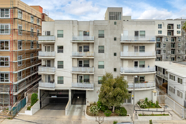 1025 Dewey Ave in Los Angeles, CA - Building Photo - Building Photo