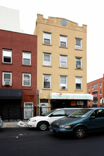 208 Hoyt St in Brooklyn, NY - Building Photo - Building Photo