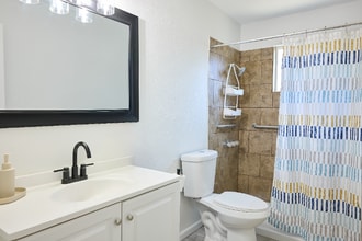 306 E Bethune St in Detroit, MI - Building Photo - Building Photo