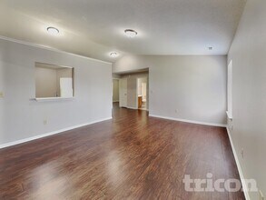 4211 Dunedin Ct in Noblesville, IN - Foto de edificio - Building Photo