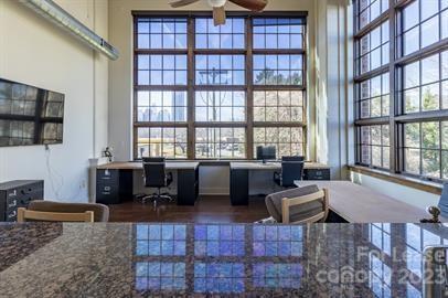 715 N Graham St-Unit -210 in Charlotte, NC - Building Photo