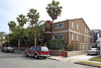 3909 Monroe Ave in San Diego, CA - Building Photo - Building Photo