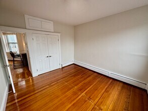 80 Revere St, Unit 10 in Boston, MA - Building Photo - Building Photo