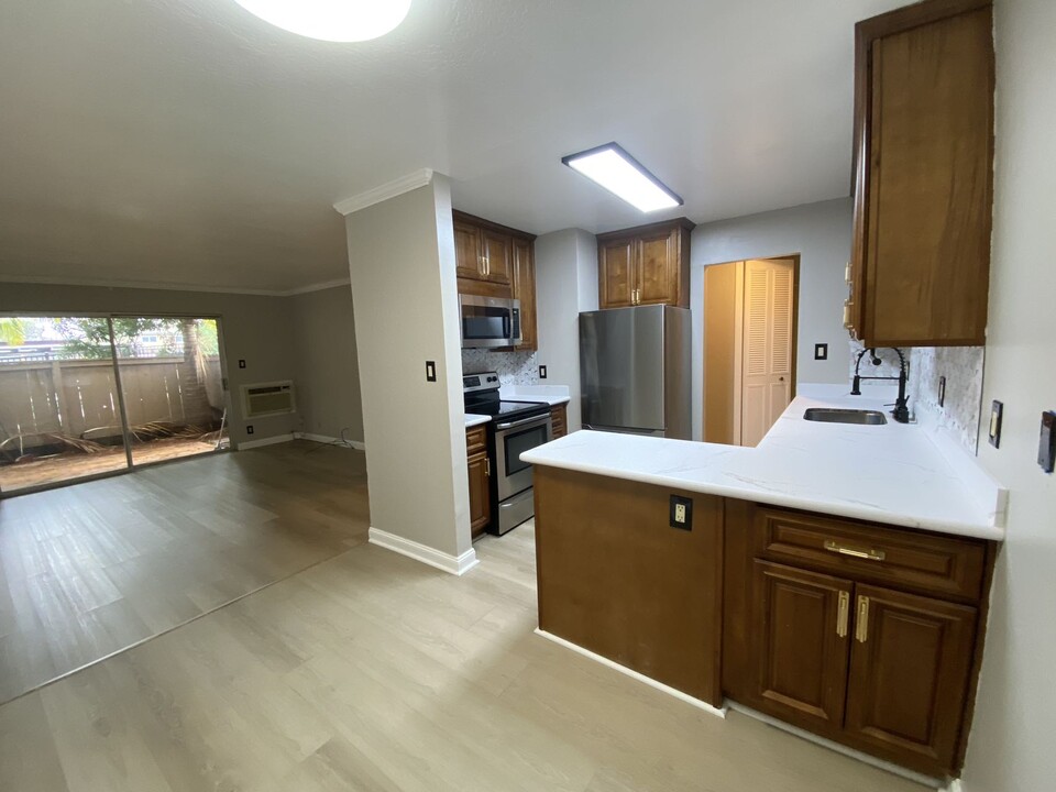 1699 Laguna St, Unit 1Bed/1bath Condo unit in Concord, CA - Building Photo