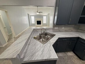 5719 Lycomb Dr in Houston, TX - Building Photo - Building Photo