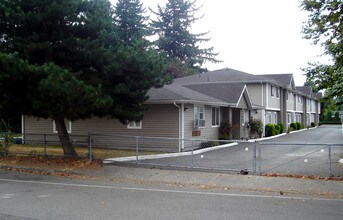 607 29th St SE in Auburn, WA - Foto de edificio - Building Photo