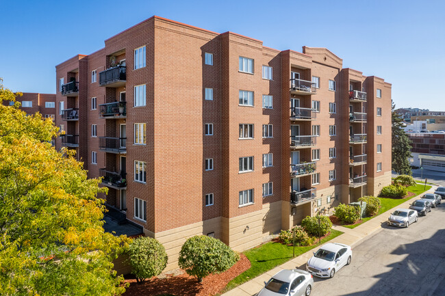 Jefferson Walk West in Des Plaines, IL - Foto de edificio - Building Photo