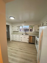 535 SE Scenic View Dr in College Place, WA - Building Photo - Building Photo